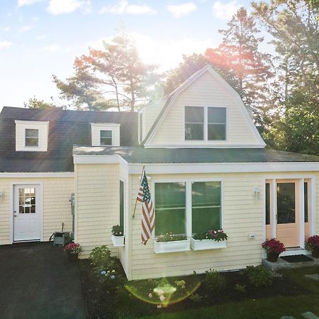 Bright 4Br Beach House, Pine Point Perfection Scarborough Extérieur photo
