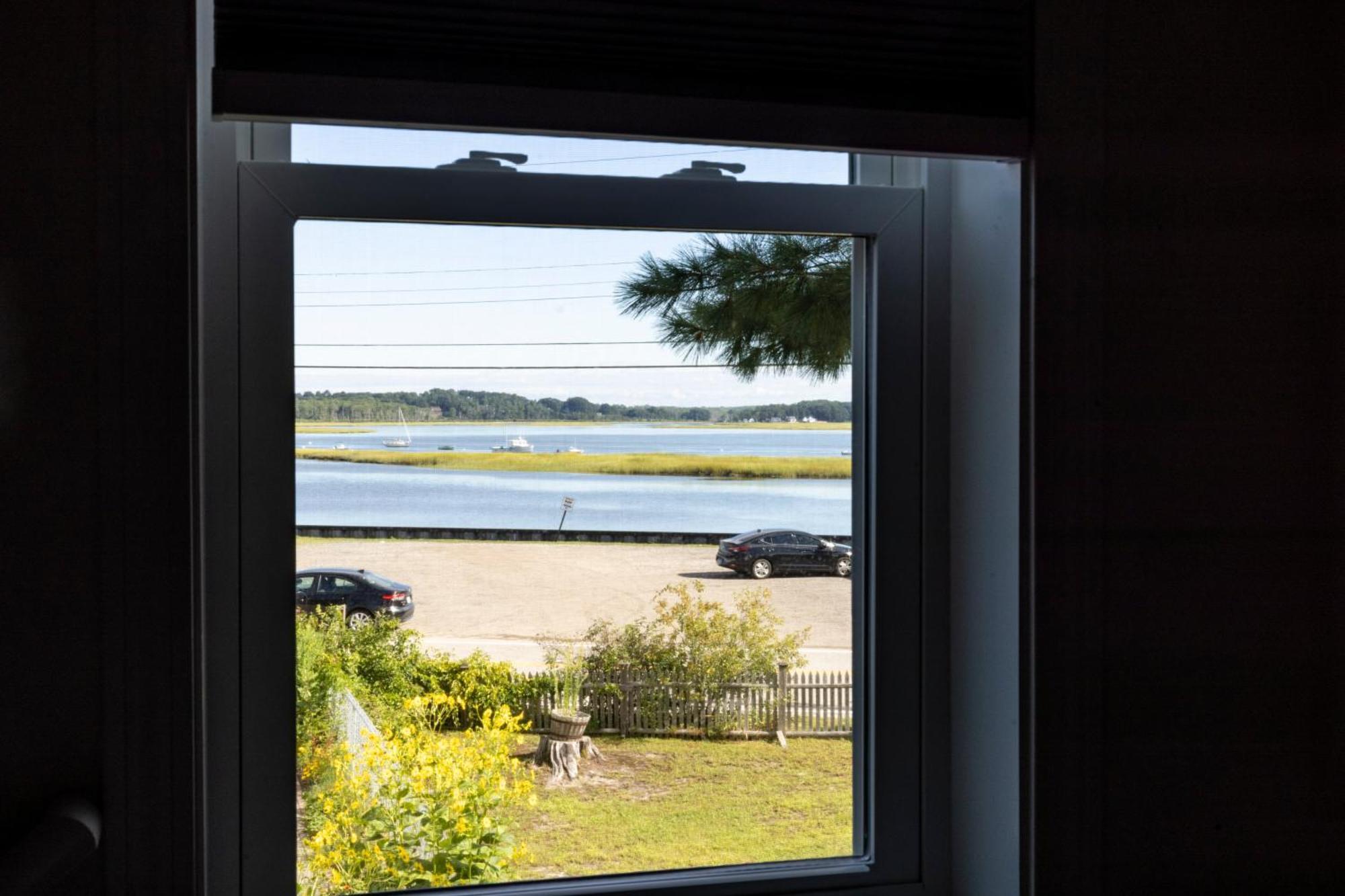 Bright 4Br Beach House, Pine Point Perfection Scarborough Extérieur photo