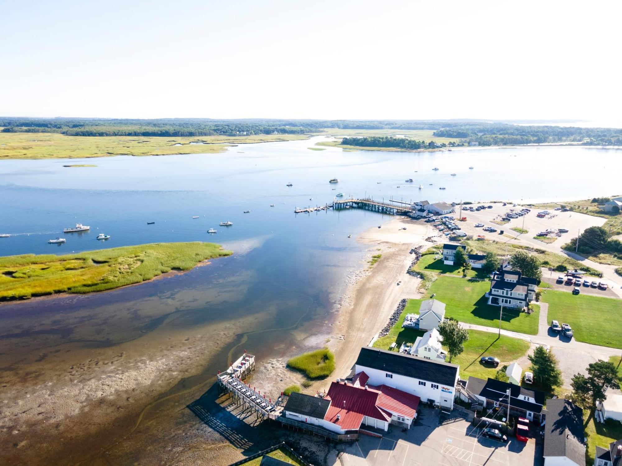 Bright 4Br Beach House, Pine Point Perfection Scarborough Extérieur photo